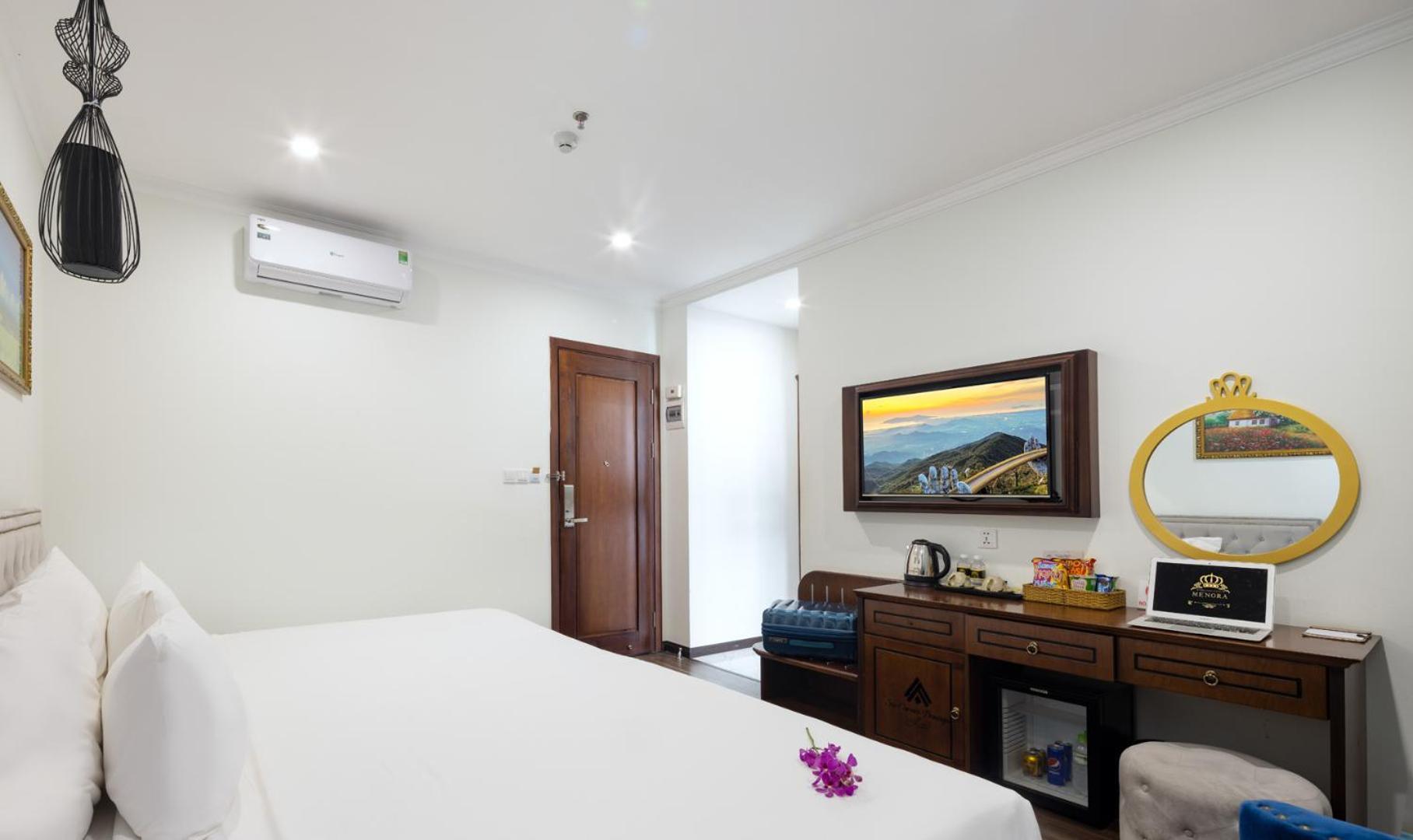 Minh Chau Premium Hotel Danang Exterior photo